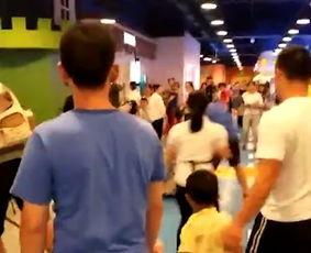 儿童乐园打架视频,一场不打不相识的“小霸王”对决